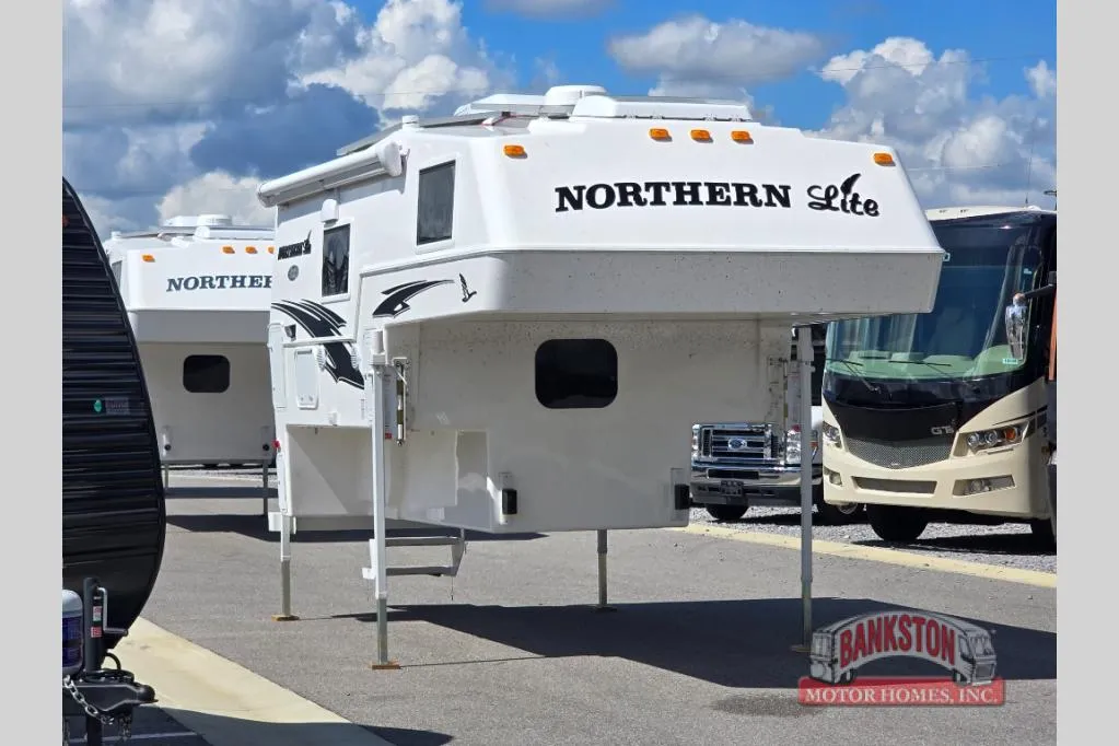 2026 Northern Lite Limited Edition 9-6LEWB - Main photo