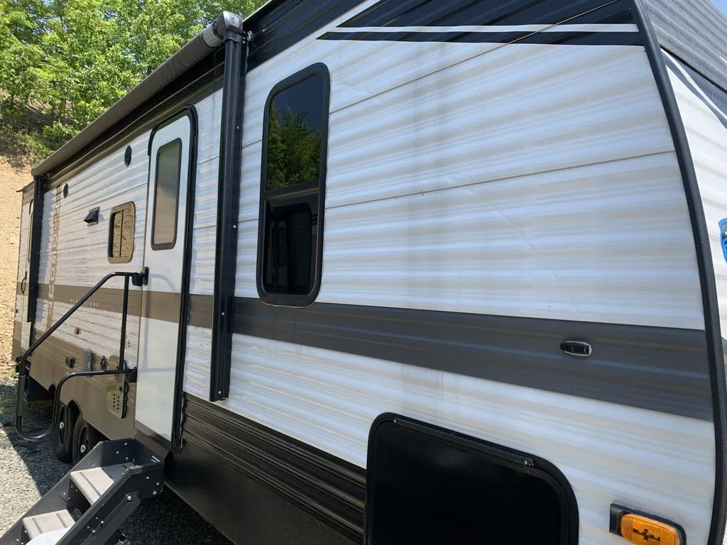 2023 Keystone Hideout 26BHS - Photo 3