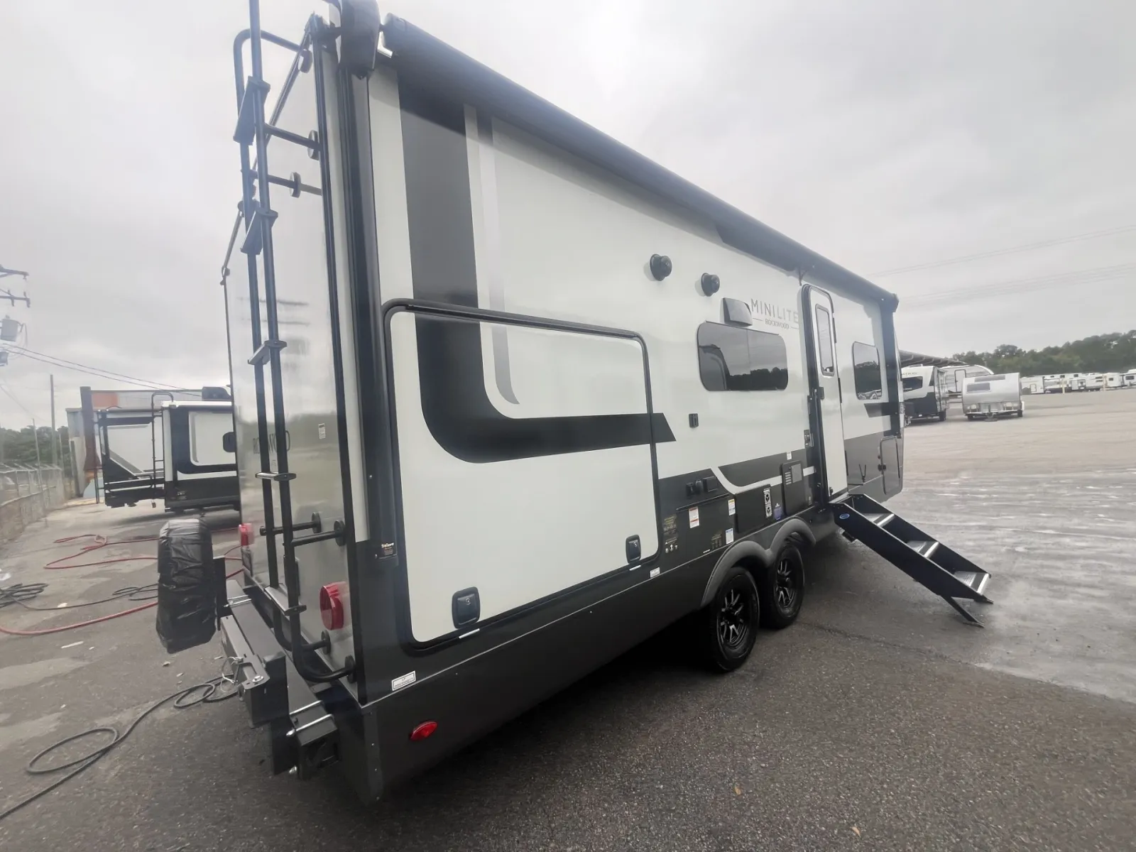 2026 Forest River Rockwood Mini Lite 2513S — Photo 5