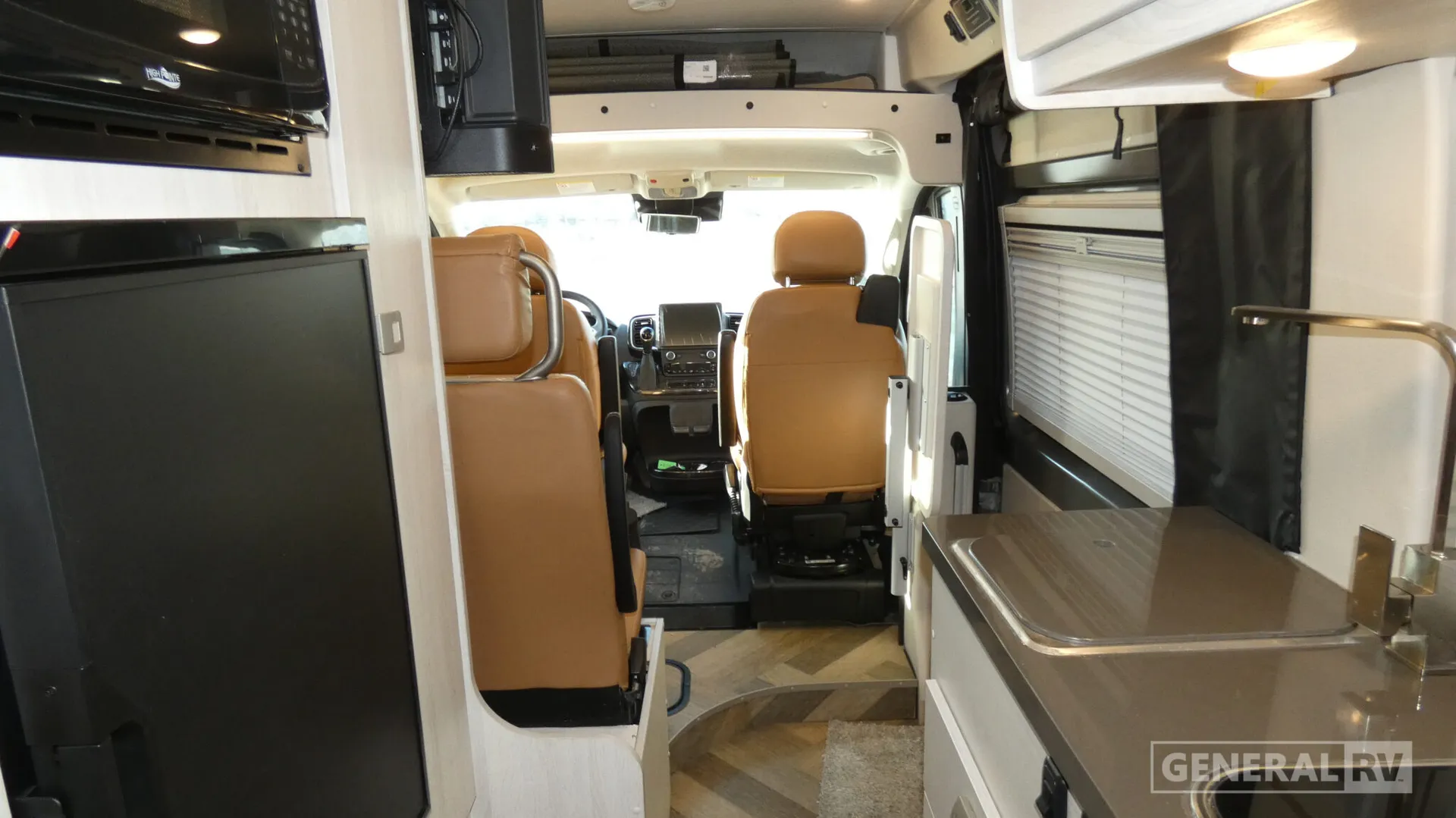 2026 Winnebago TRAVATO 59G - Photo 3