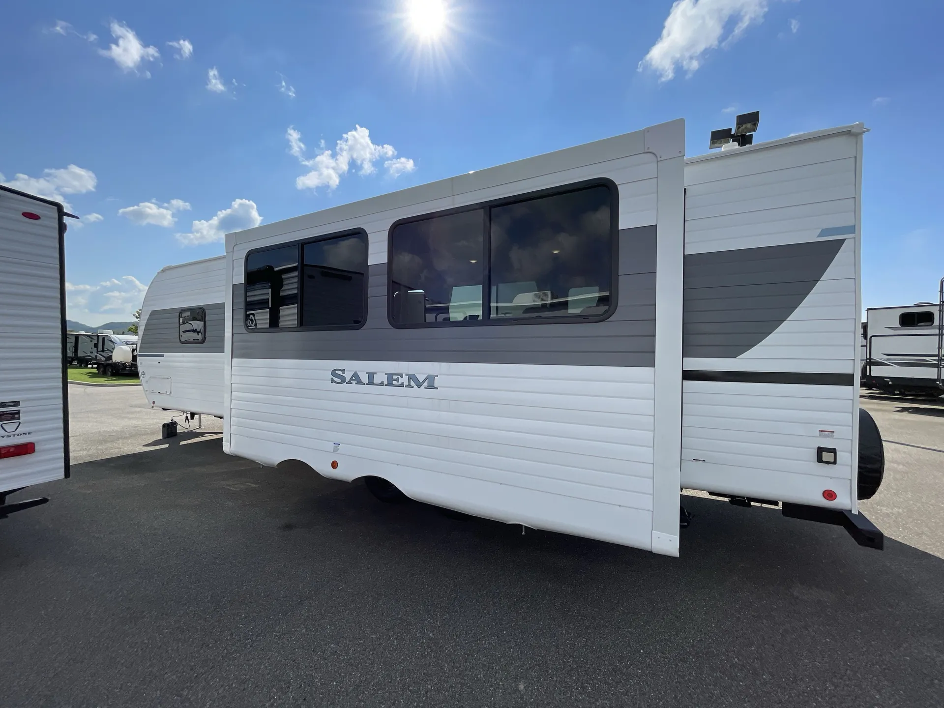 2027 Forest River Salem 27RK — off campside