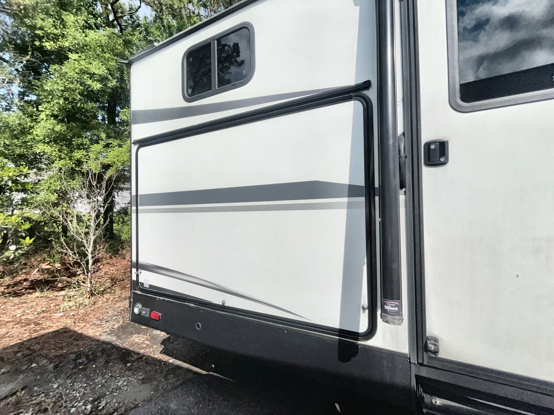 2022 Cruiser RV Embrace EL310 — living area main