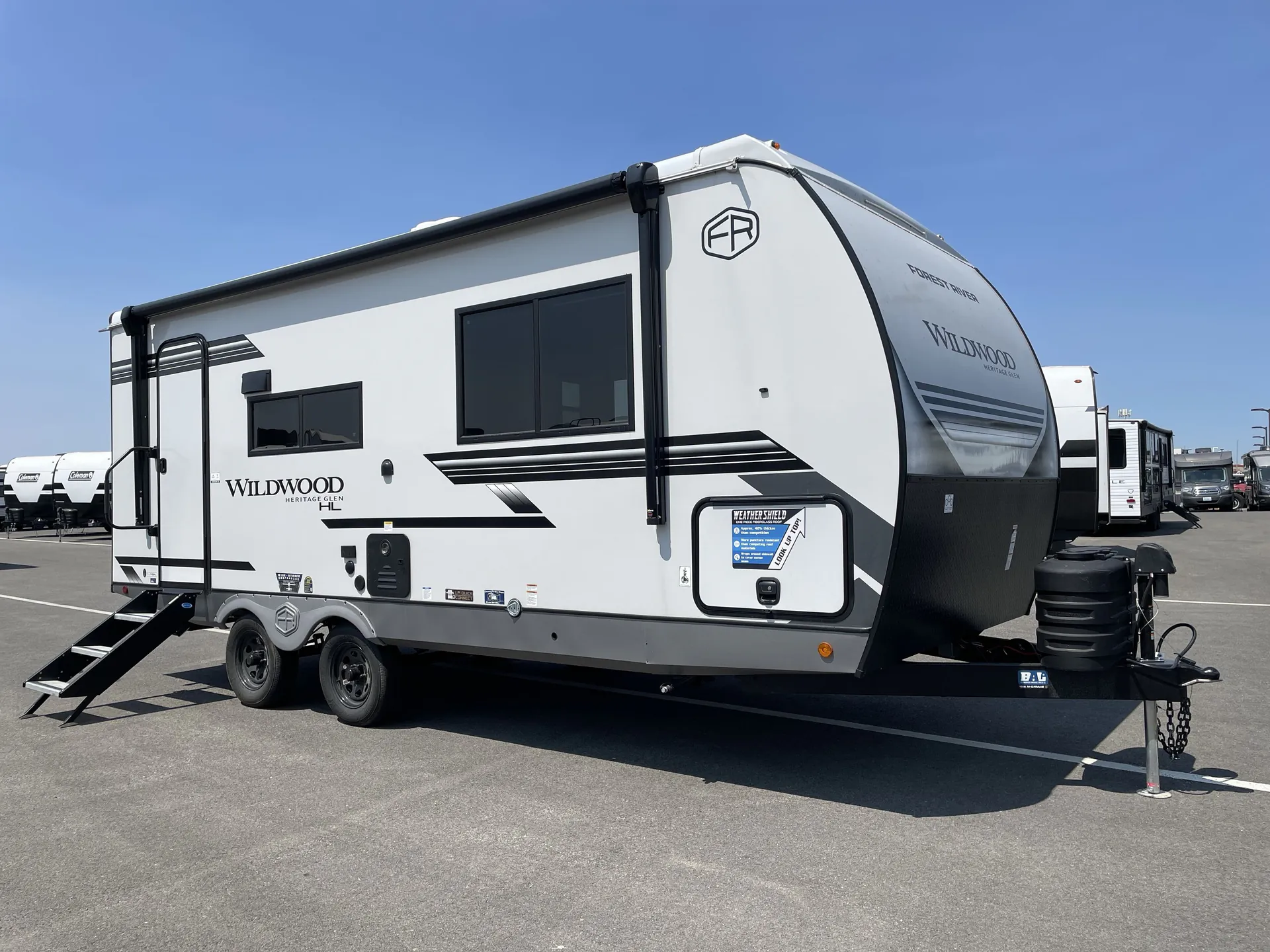 2027 Forest River Wildwood Heritage Glen Hyper-Lyte 21RBHL — campside