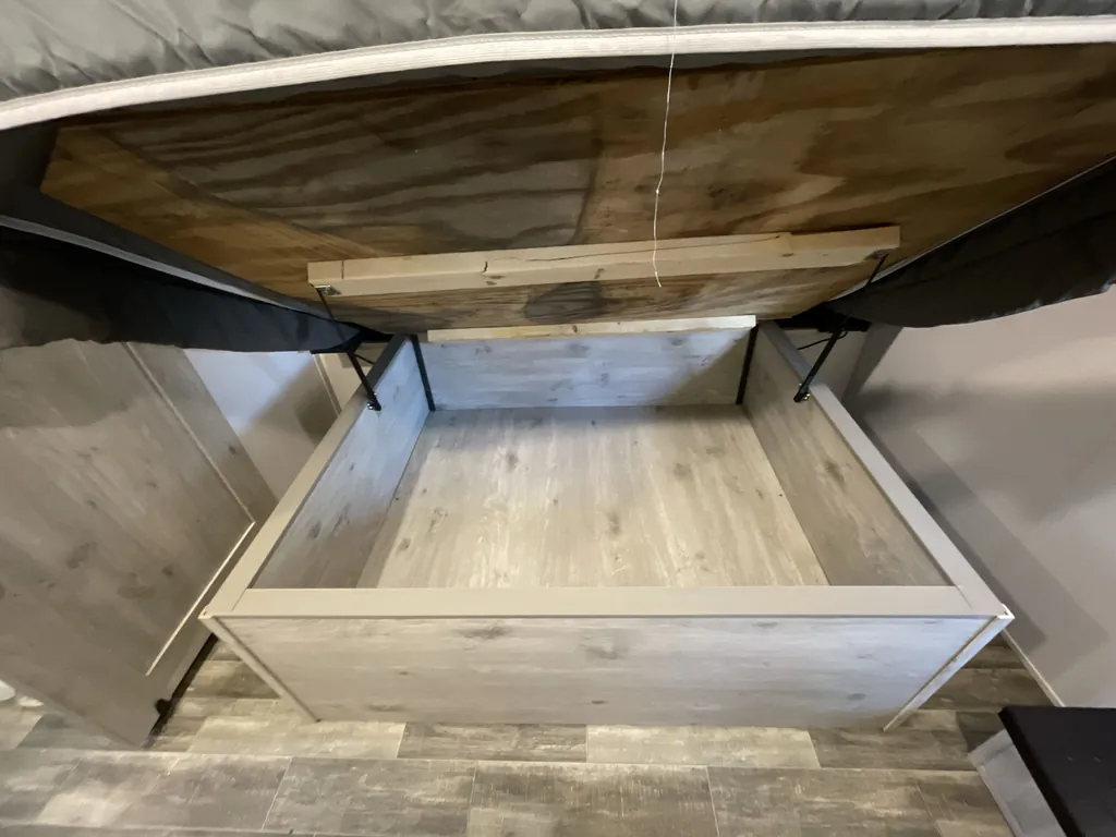 2022 Keystone Avalanche 390DS, Photos photo 21