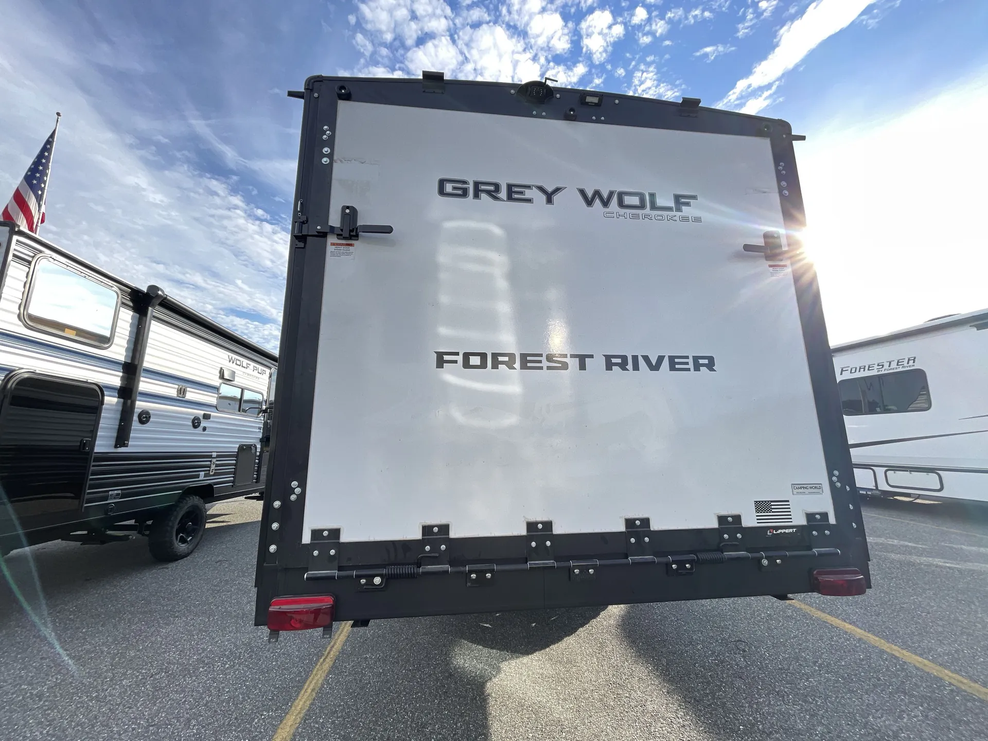 2027 Forest River Cherokee Grey Wolf 22RR — off campside