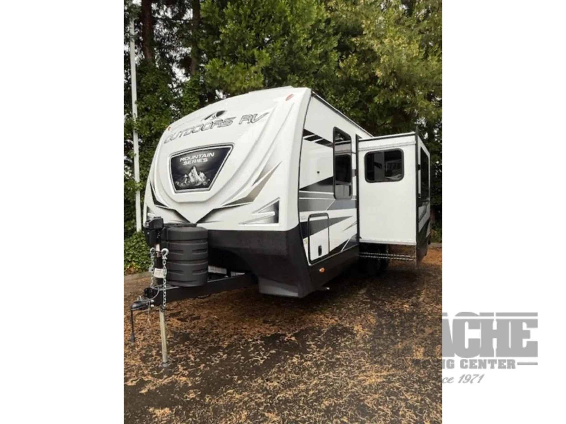 2026 Outdoors RV Timber Ridge Mountain Series 22FQS - Photo 4