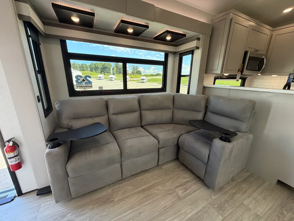 2027 Jayco North Point 391TBBH, Photos photo 17