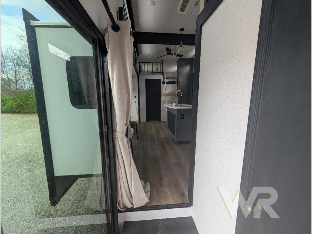 2027 Forest River Puma Vista 421LFT, Photos photo 13