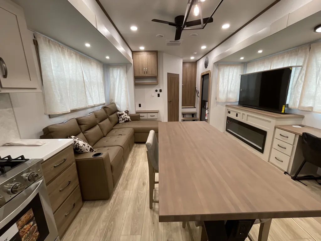 2027 Forest River Mesquite 3850HBRK, Photos photo 3