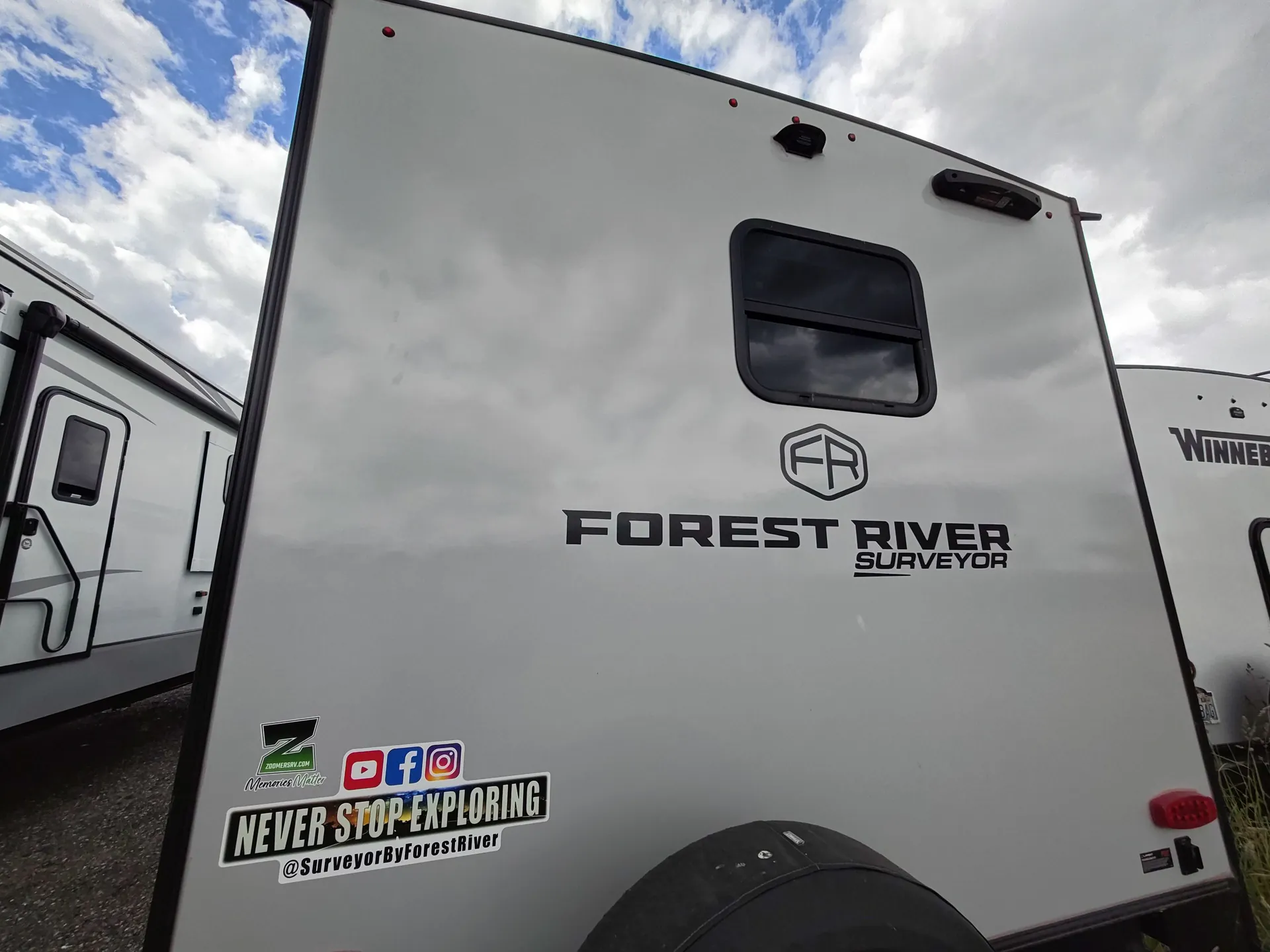2025 Forest River Grand Surveyor 268FKBS — backside