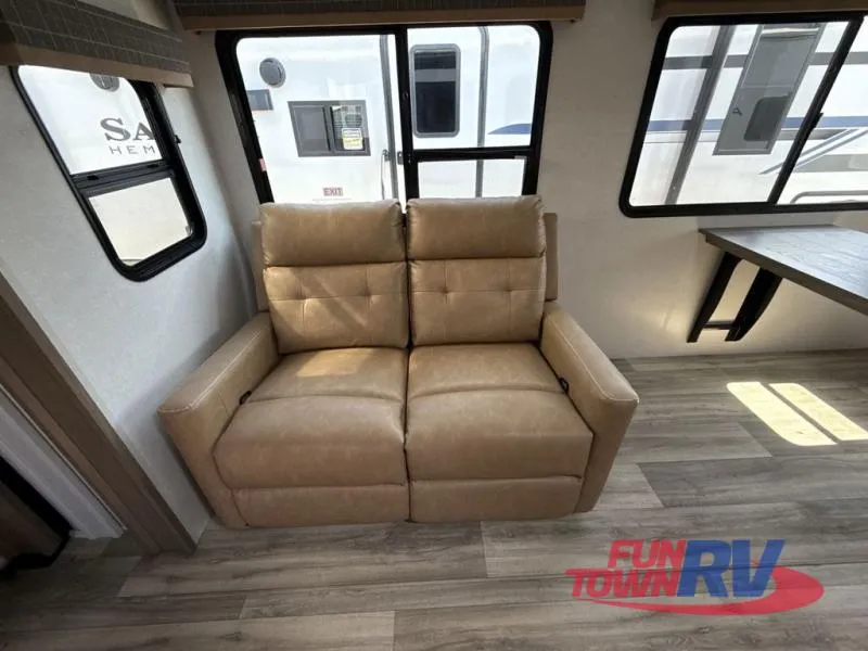 2025 Dutchmen Astoria 3203BH - Photo 4