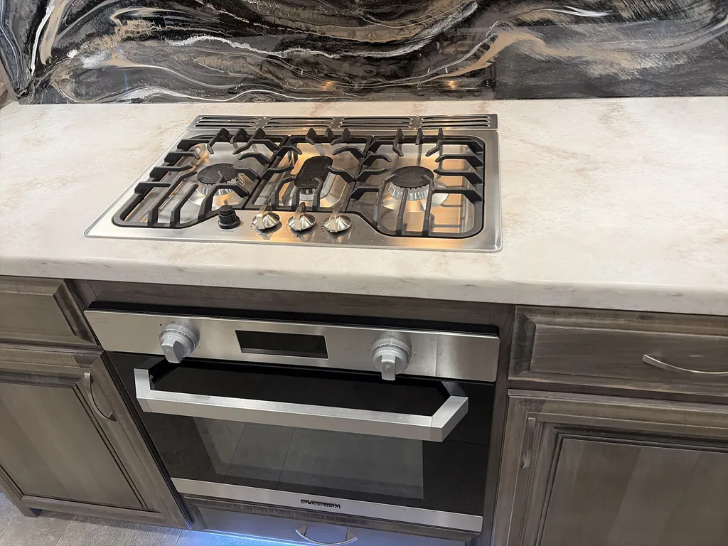 2020 Forest River Cedar Creek Champagne Edition 38EL, Photos photo 10