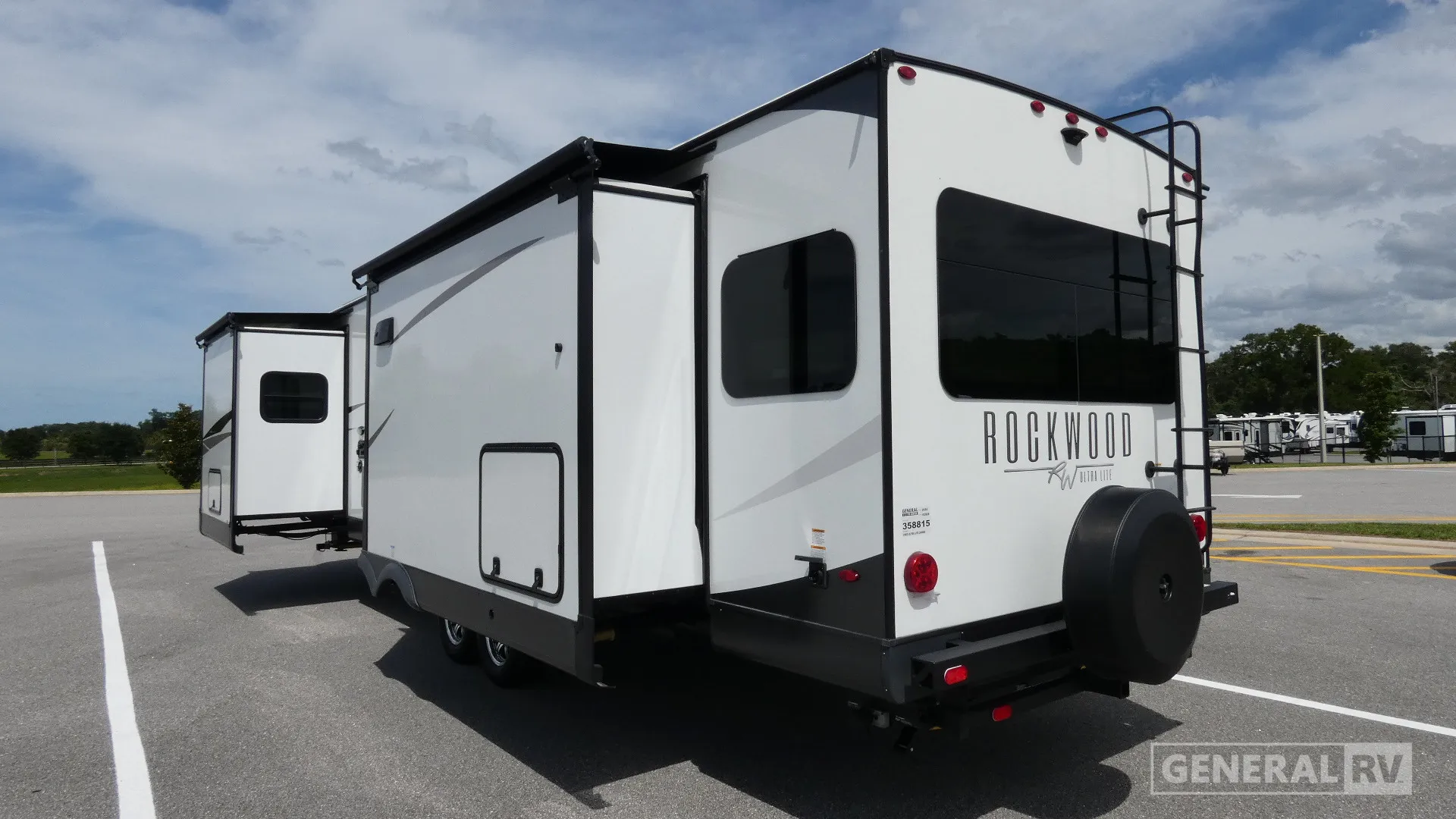 2024 Forest River Rockwood Ultra Lite 2906BS - Photo 4