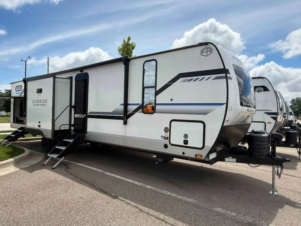 2026 Forest River Cherokee Alpha Wolf 33BH - Photo 2
