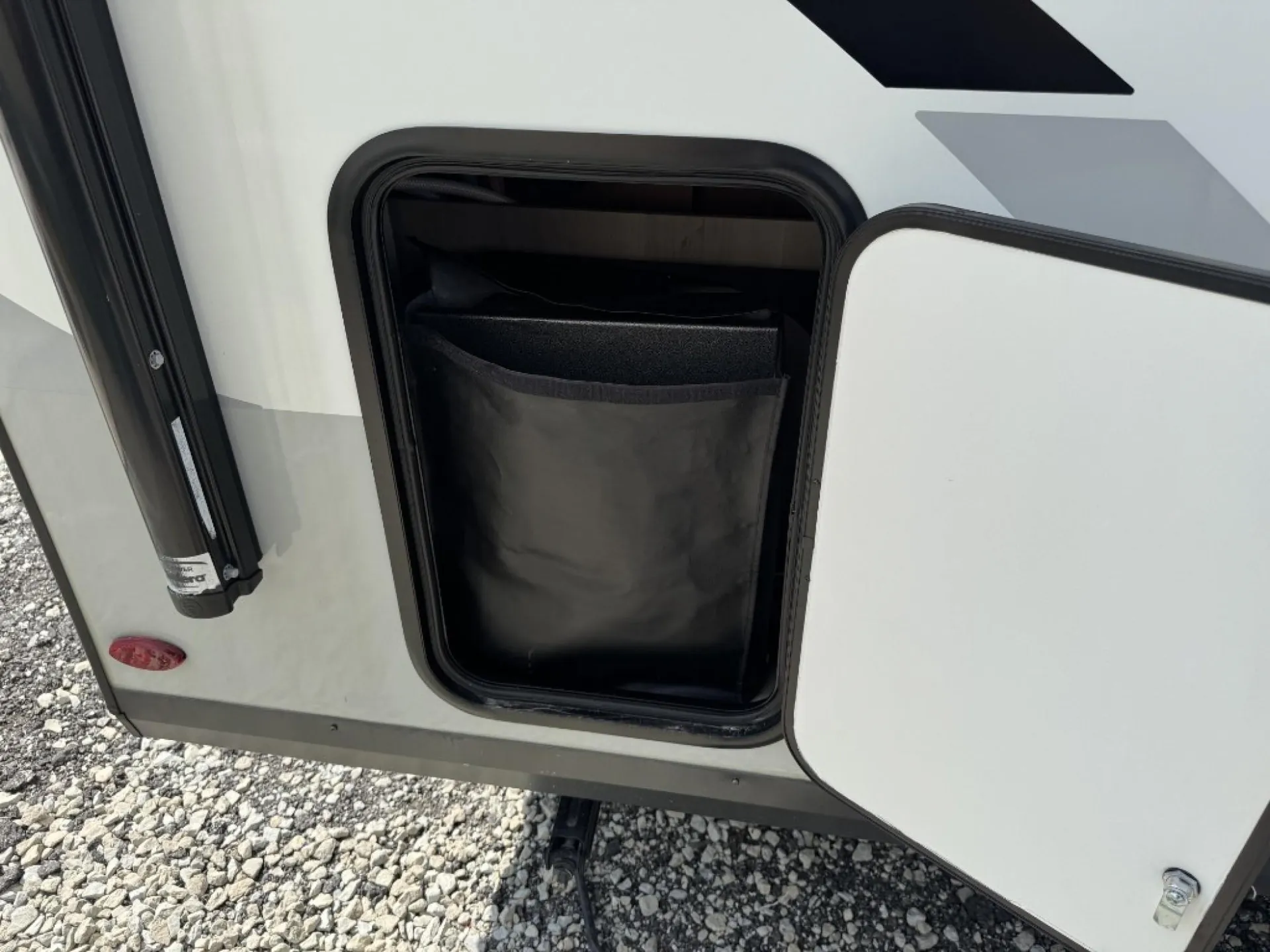 2023 Forest River Flagstaff E-Pro 19FDS — Photo 7