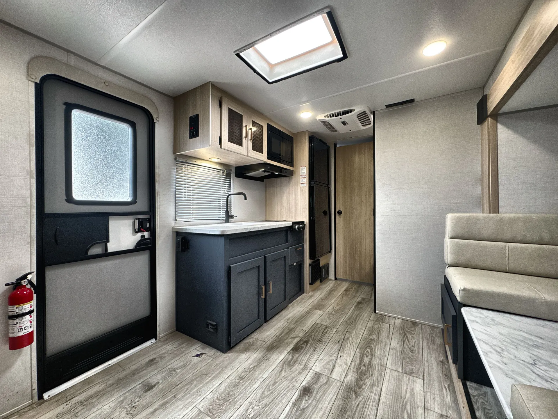 2024 Prime Time Avenger 17BHS — living area main