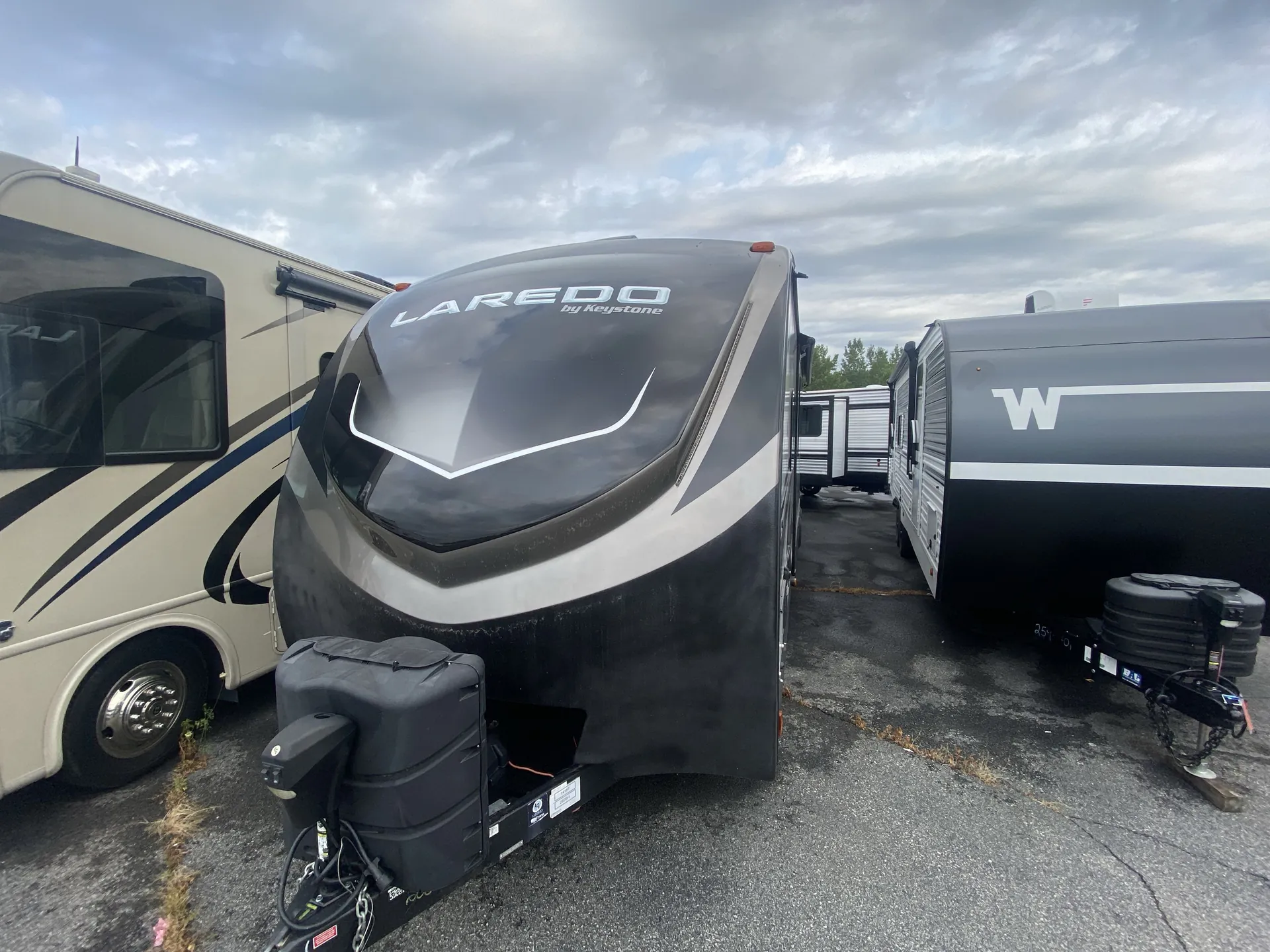 2021 Keystone Laredo 292BH — front