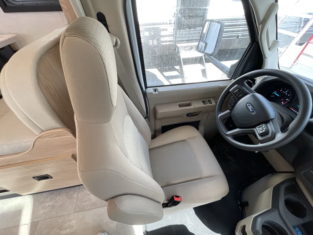 2026 Thor Motor Coach Freedom Elite 28HE, Photos photo 20