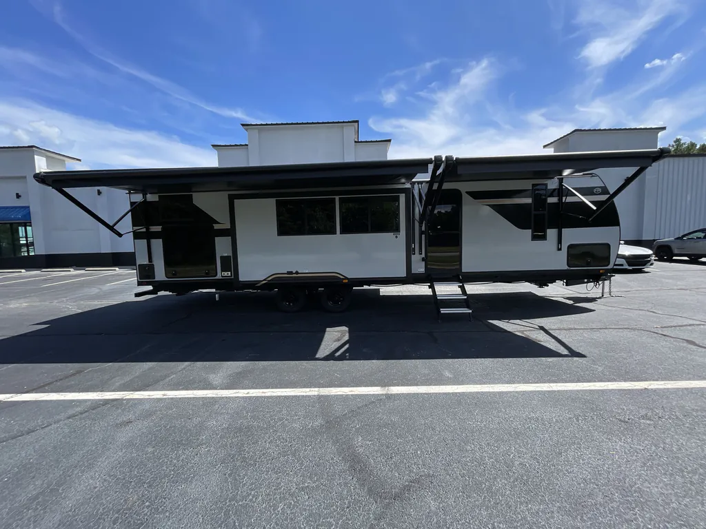 2027 Forest River Vibe 3400BH, Photos photo 3