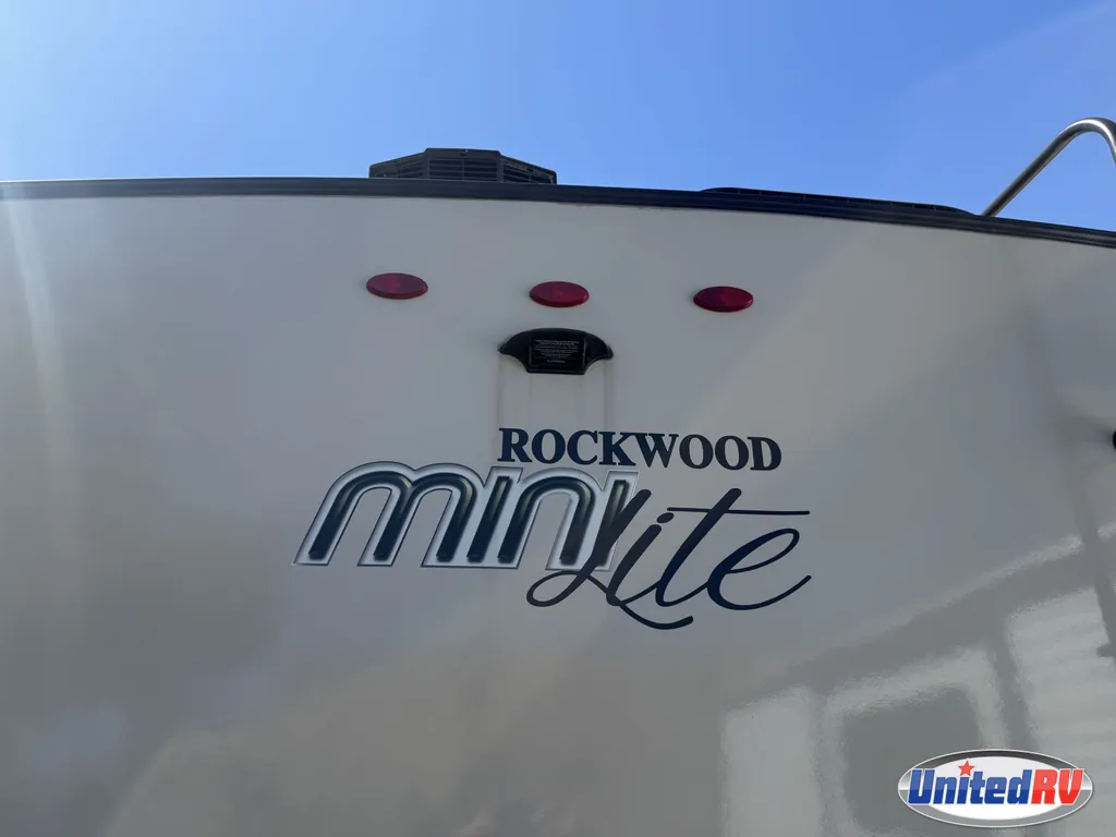 2018 Forest River Rockwood Mini Lite 2109S, Photos photo 13
