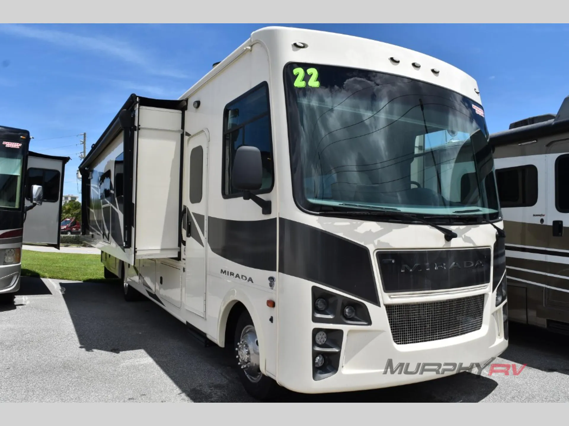 2022 Coachmen Mirada 35OS - Photo 2