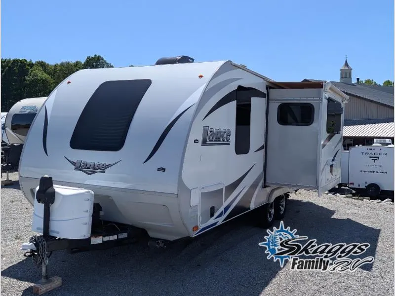 2016 Lance Lance Travel Trailers Used    1995 - Photo 3