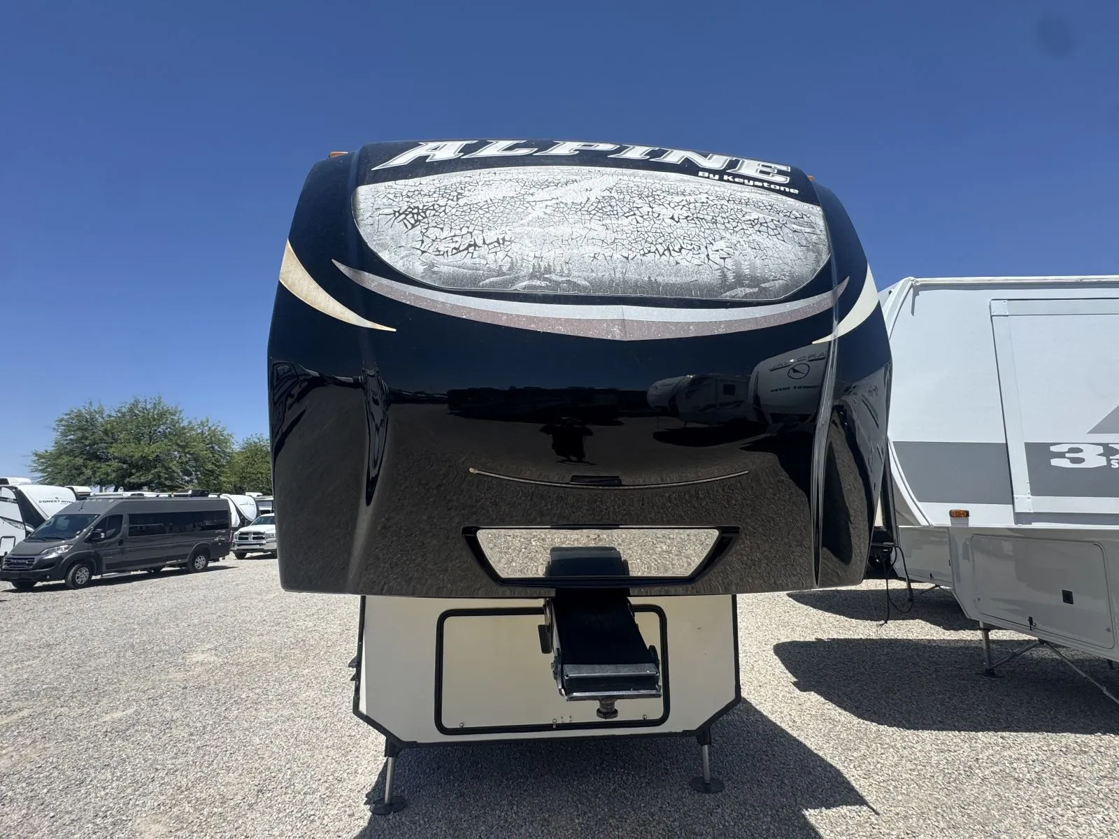 2015 Keystone Alpine 3901RE - Photo 3