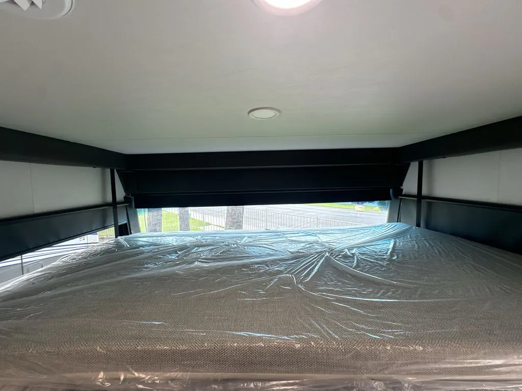 2027 Entegra Coach Emblem 36U, Photos photo 12