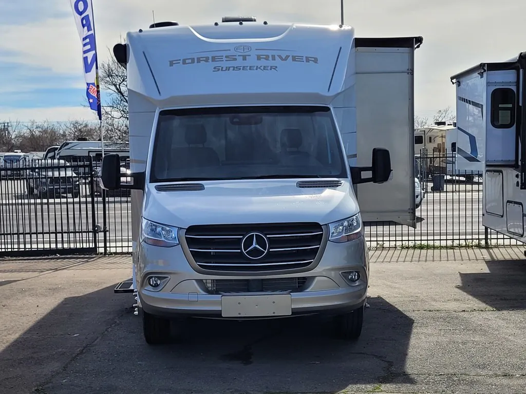 2025 Forest River Sunseeker MBS 2400M - Photo 3