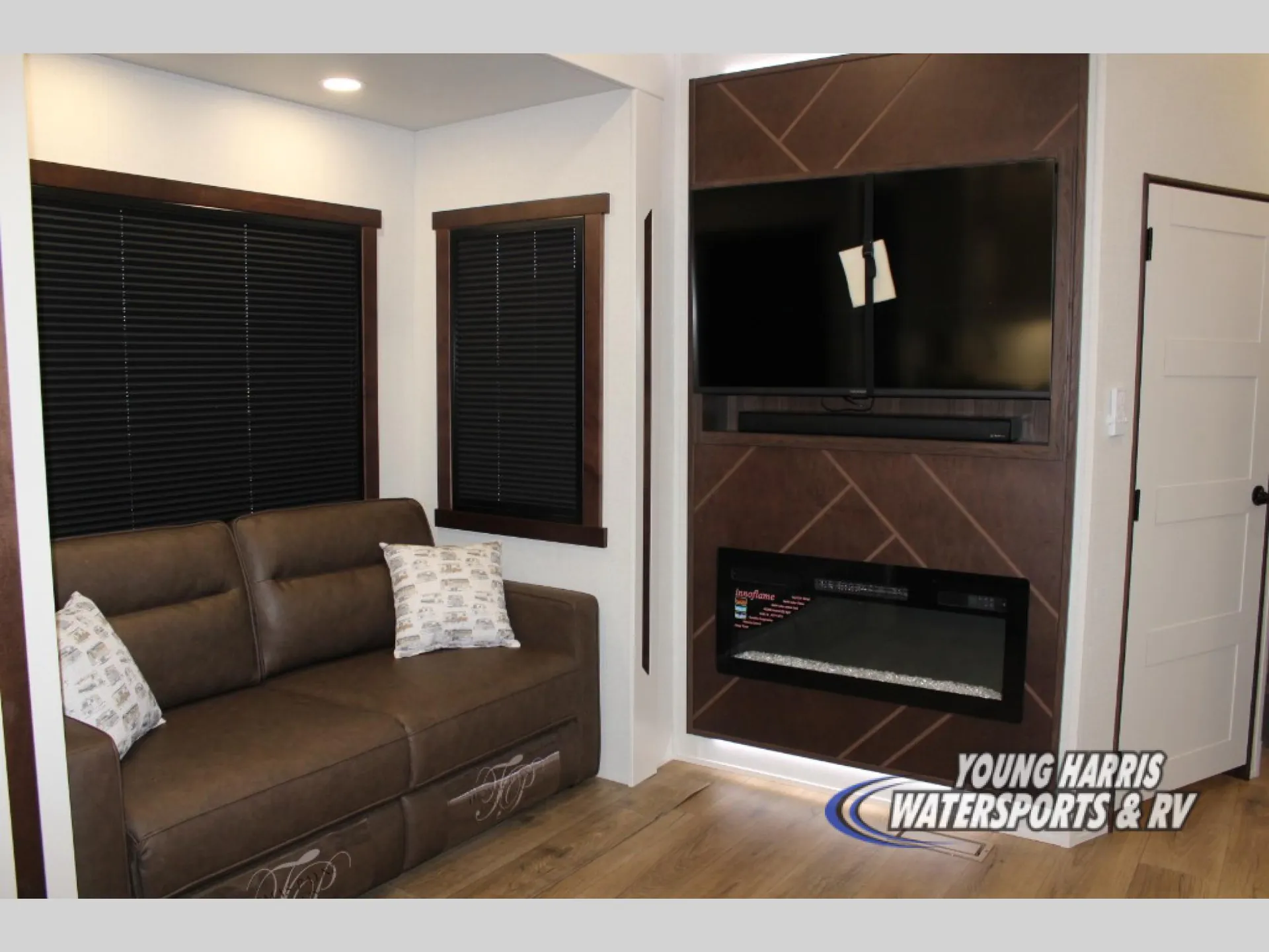 2027 Forest River Cedar Creek 390RK - Photo 4