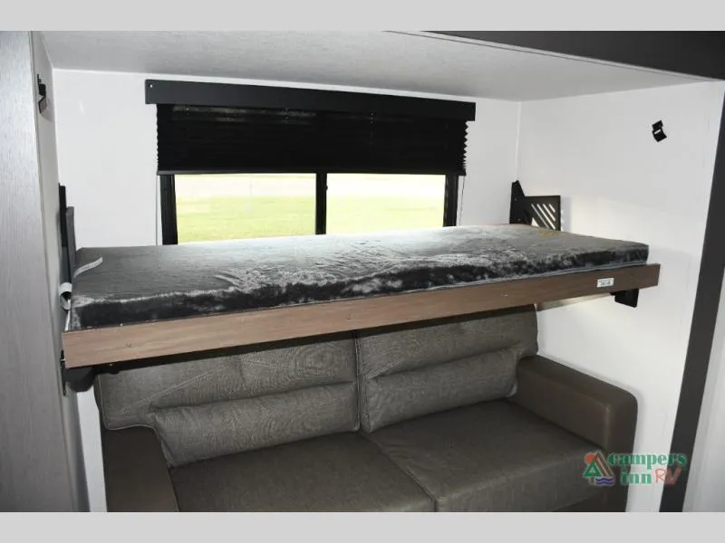 2027 Forest River Westbrook Luxury 305DBLC - Photo 4