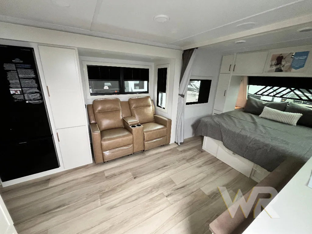 2026 Brinkley Model I 235, Photos photo 6