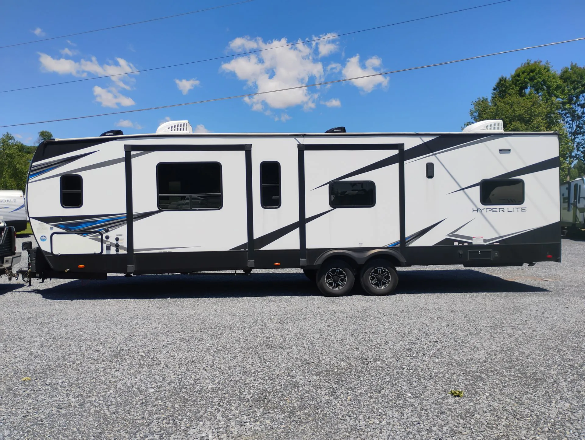 2022 Forest River RV XLR Hyper Lite 3310 — Photo 5