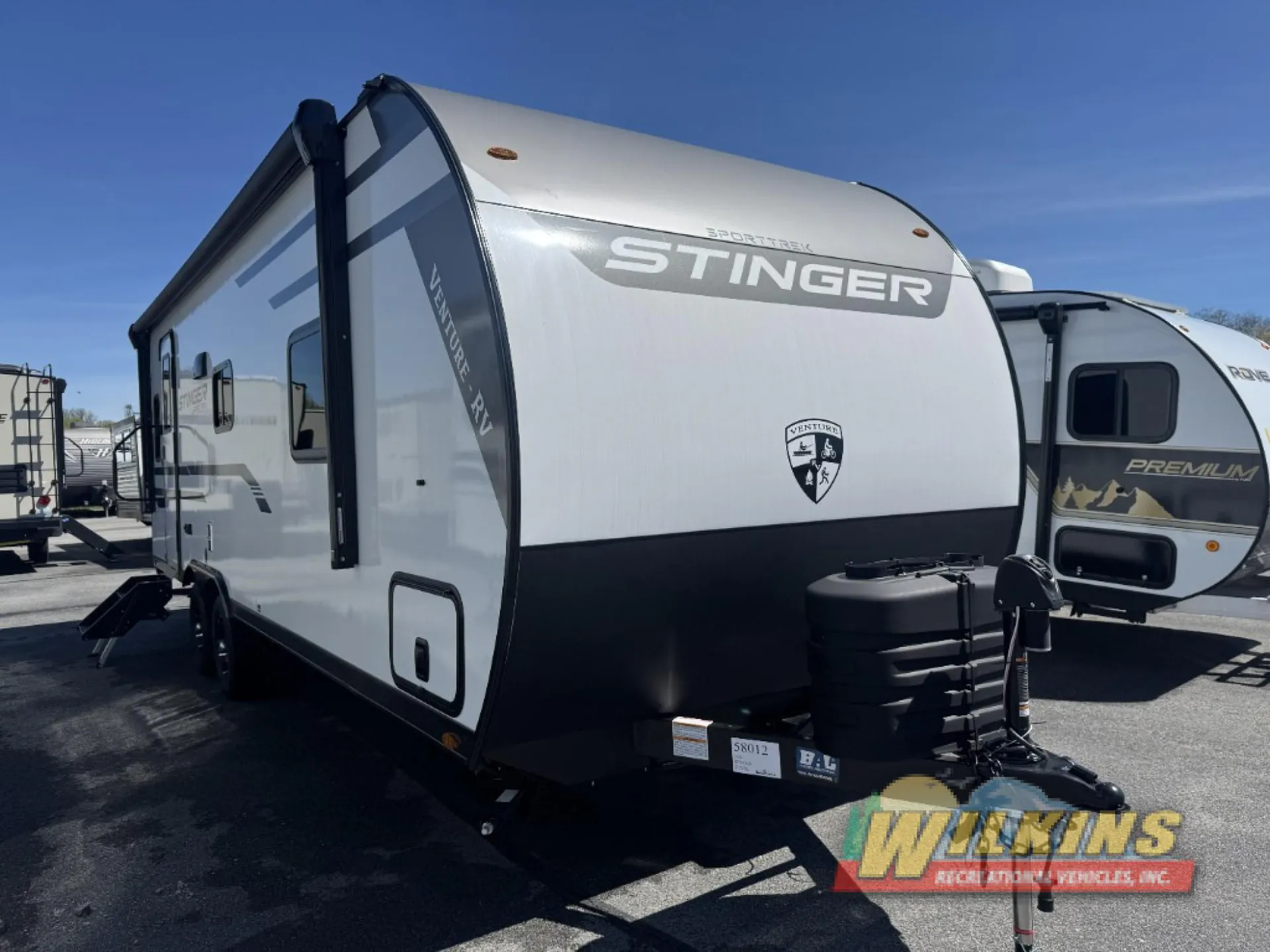 2026 Venture RV SportTrek Stinger STS232VRL - Photo 2