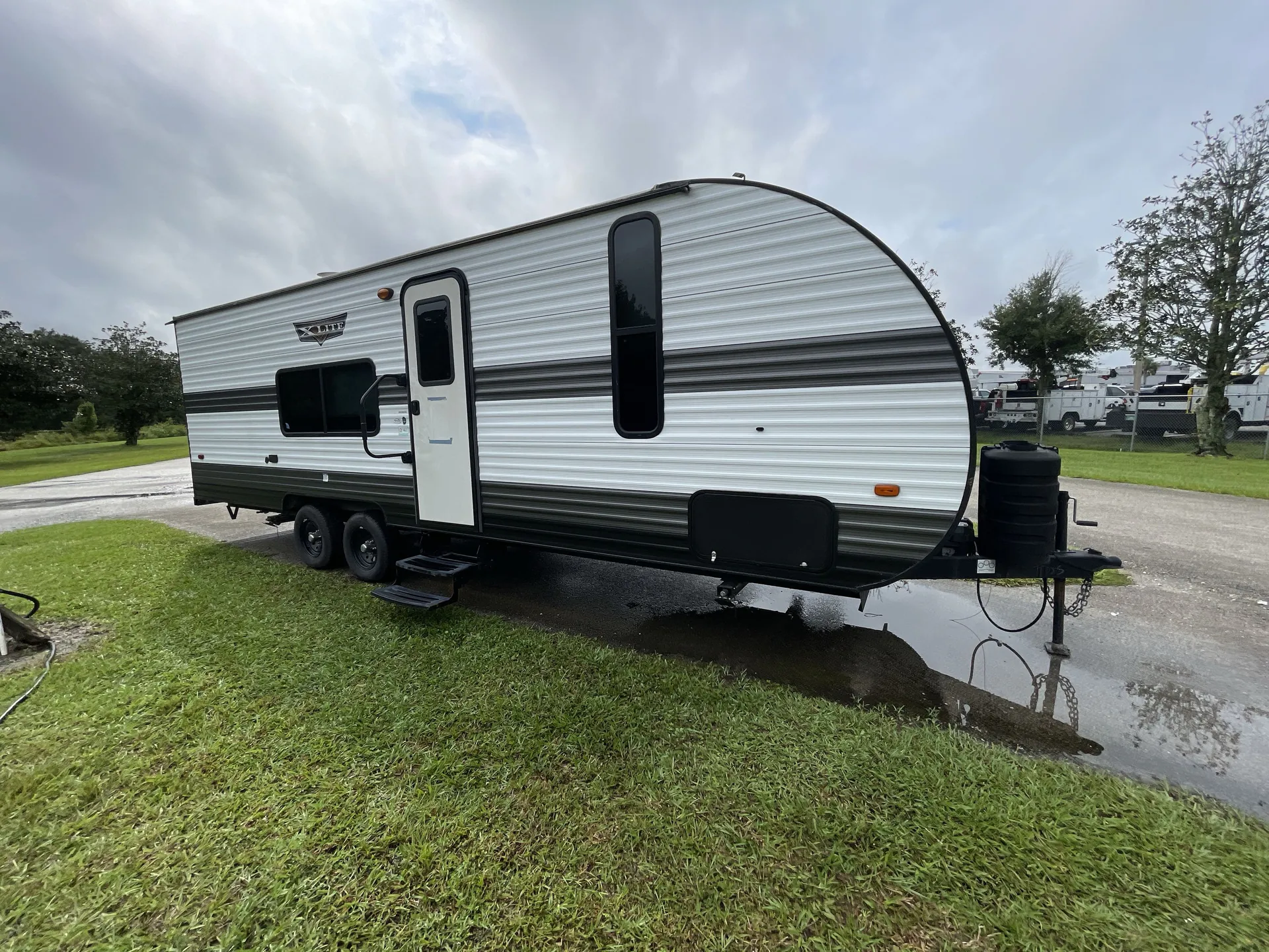 2023 Forest River Wildwood X-Lite 261BHXL — campside