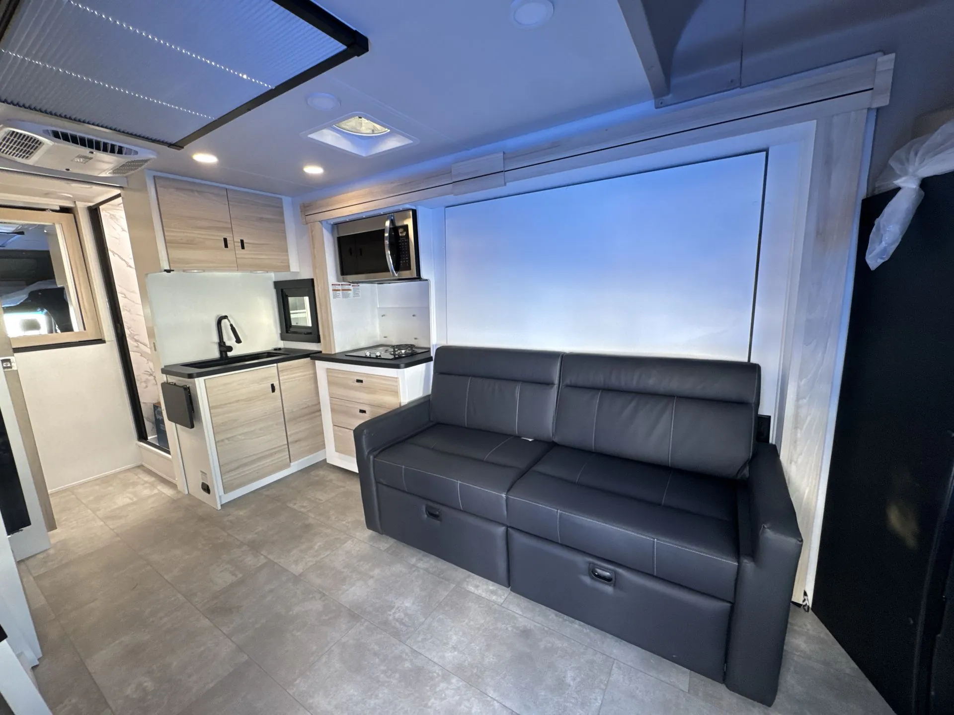 2026 Jayco Melbourne Prestige 25MP - Photo 2