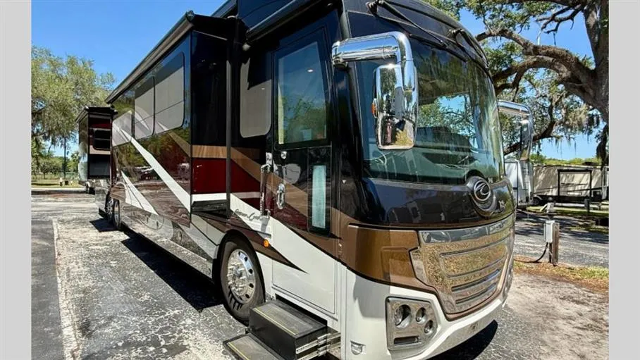 2019 American Coach American Eagle Heritage 45A - Photo 2