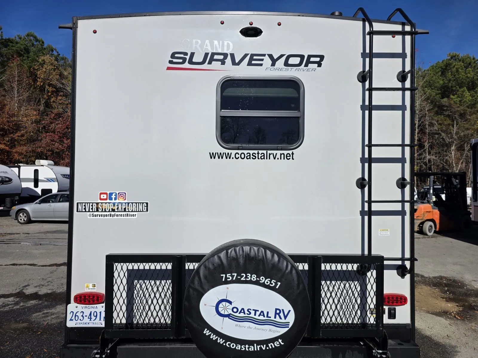 2023 Forest River Grand Surveyor 267RBSS - Photo 4