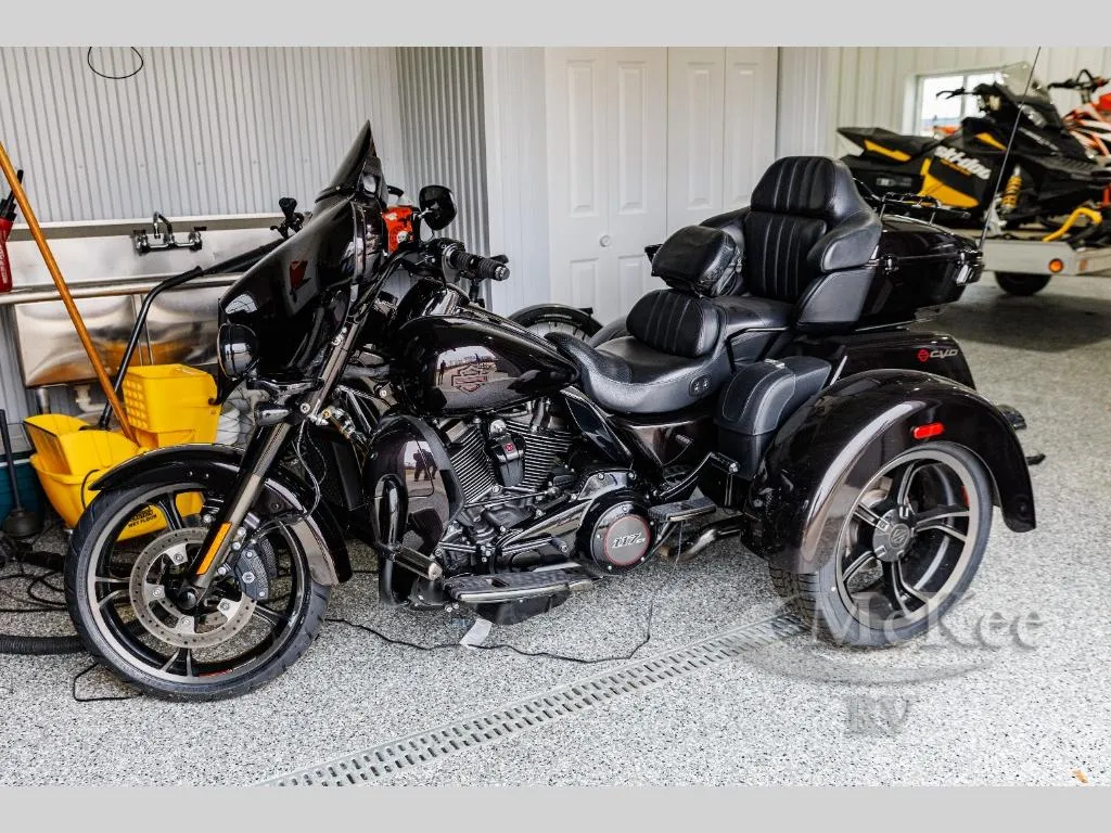 2021 Harley-Davidson Street Glide CVO TRIKE - Main photo