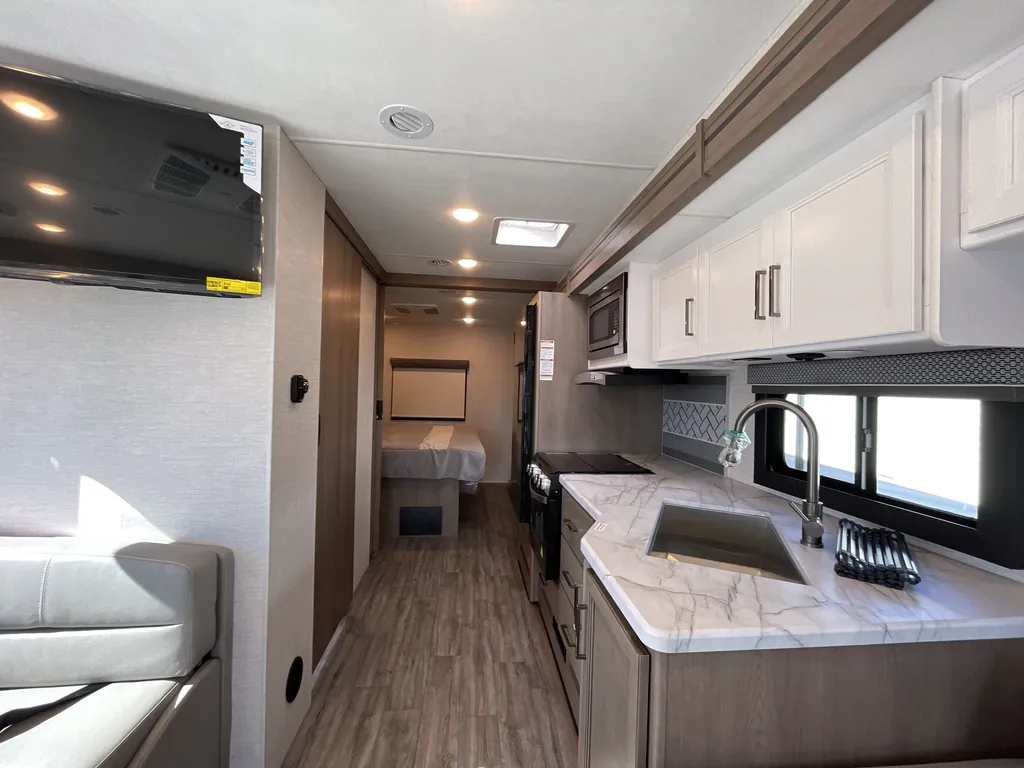 2026 Thor Motor Coach Freedom Traveler A29, Photos photo 10