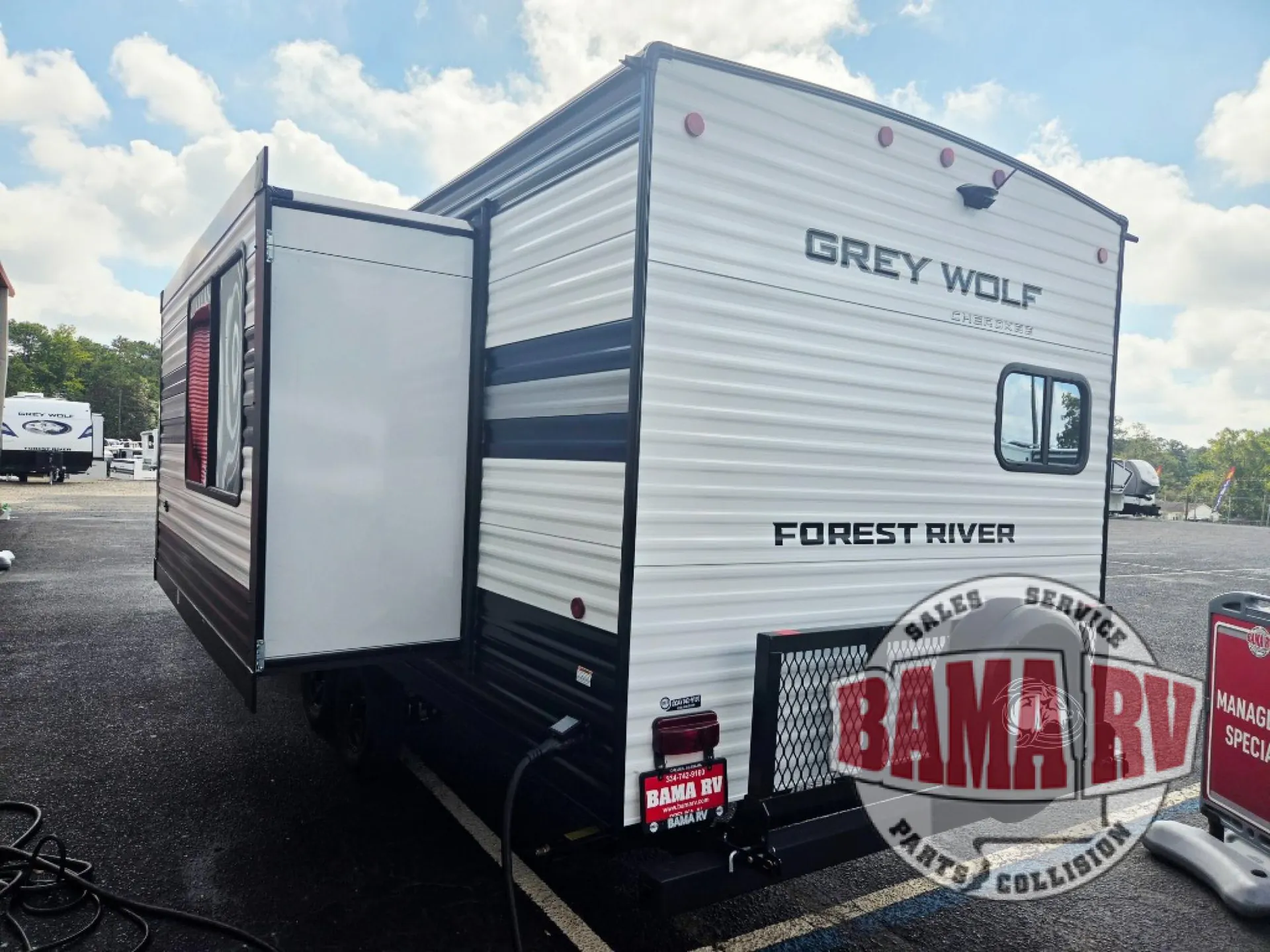 2027 Forest River Cherokee Grey Wolf 26SS - Photo 3