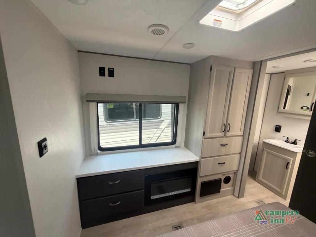 2027 Coachmen Catalina Legacy Edition 333DBDSCK, Photos photo 35