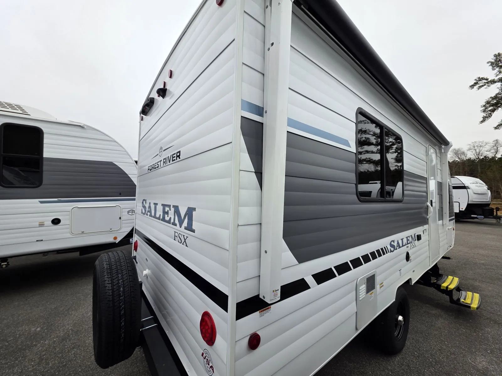 2026 Forest River Salem FSX 177ICE — Photo 5