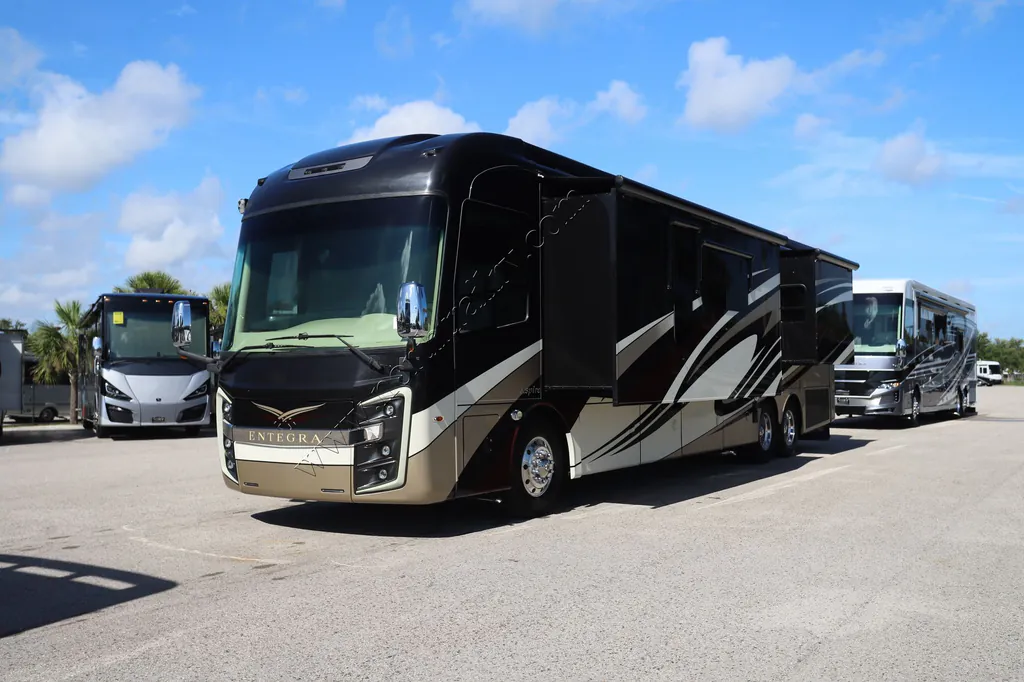 2017 Entegra Coach Aspire 42DEQ, Photos photo 32