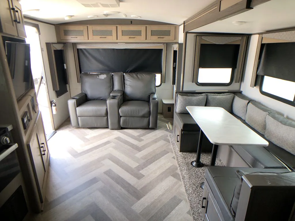 2021 Cruiser RV Twilight Signature TWS 2500 - Photo 3