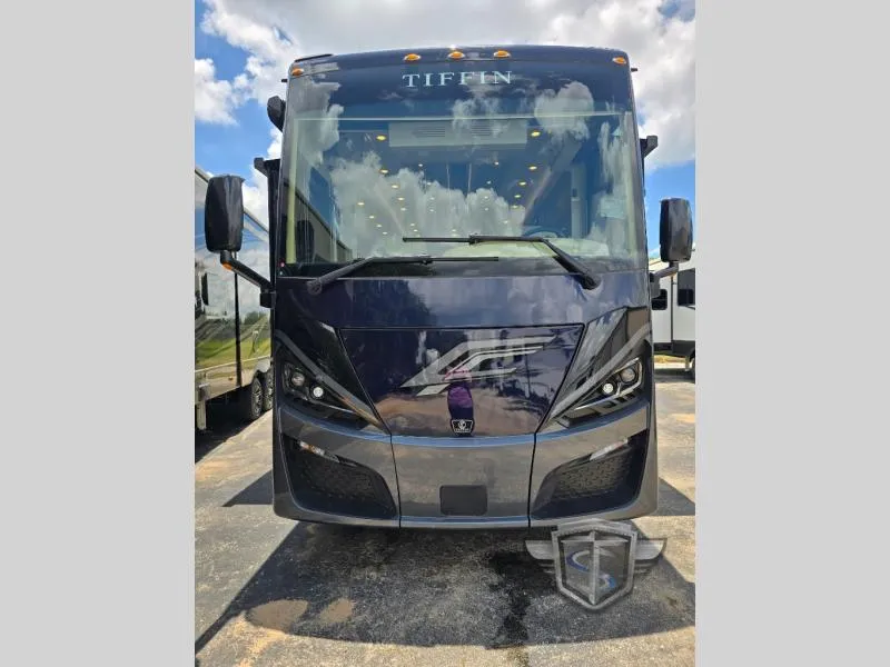 2026 Tiffin Phaeton 40 IH - Photo 4