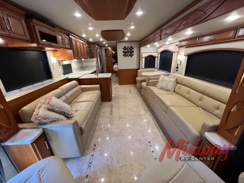 2018 Newmar Ventana Used    3715 - Photo 3