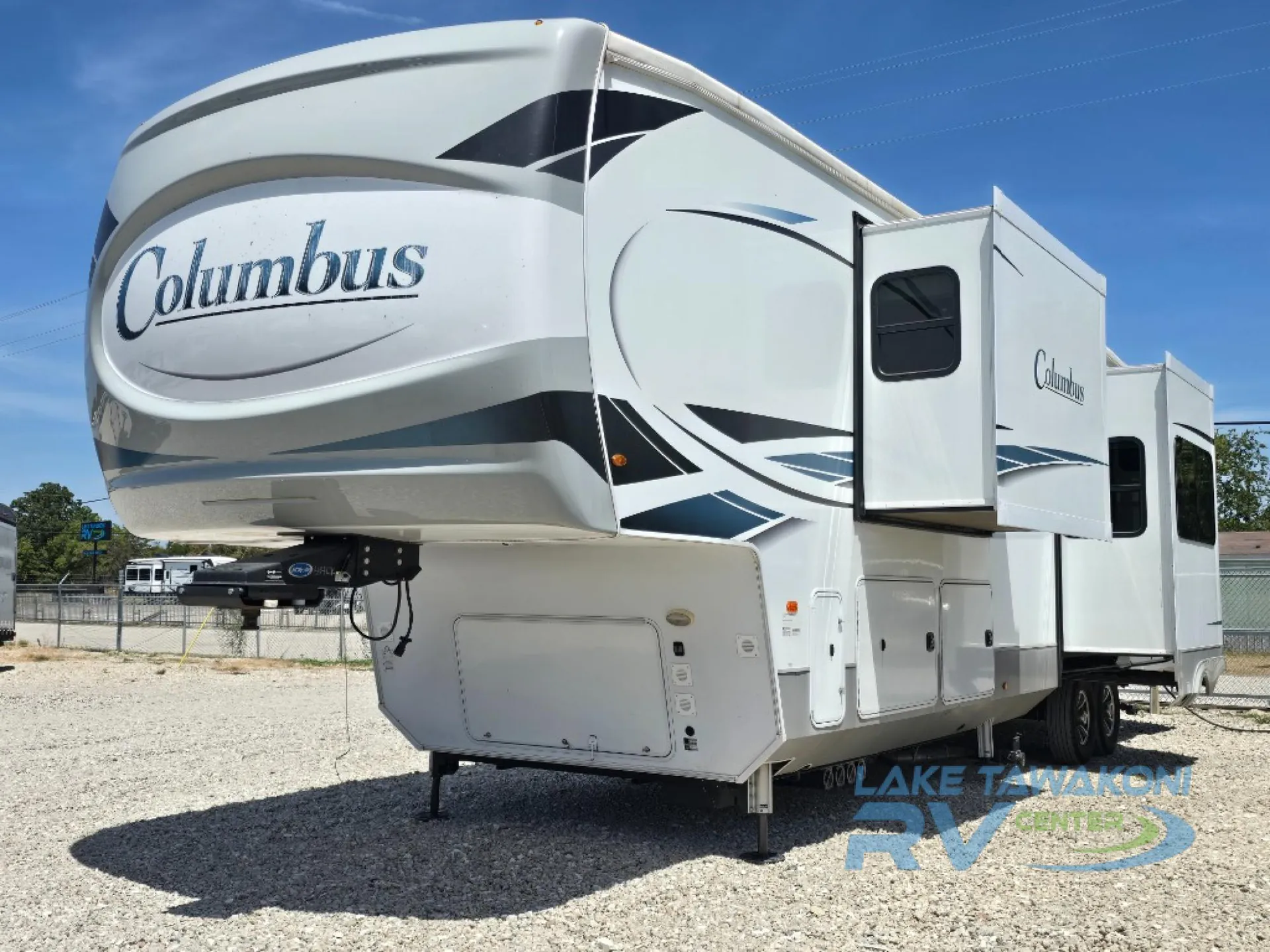 2023 Palomino Columbus 384RK - Photo 3