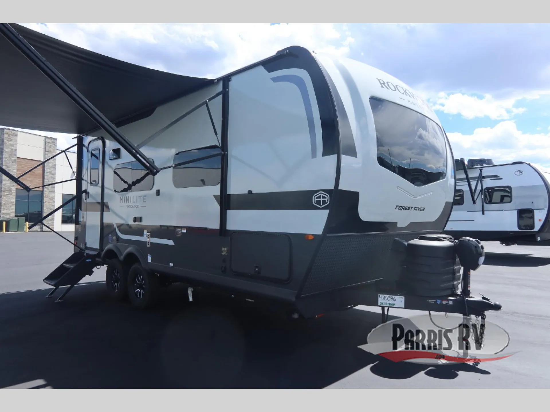 2027 Forest River Rockwood Mini Lite 2109S