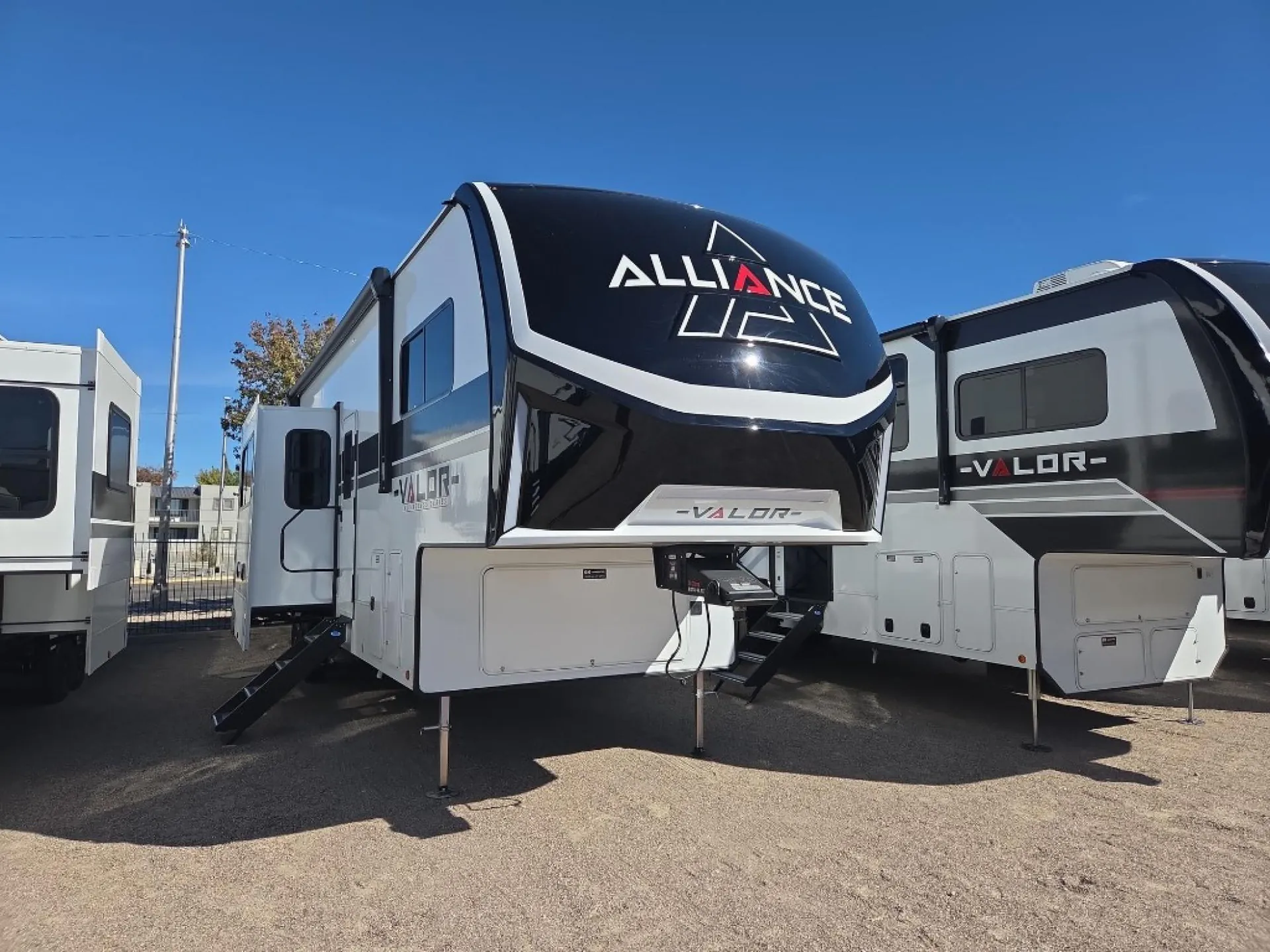 2026 Alliance RV Valor 35A14 - Photo 2